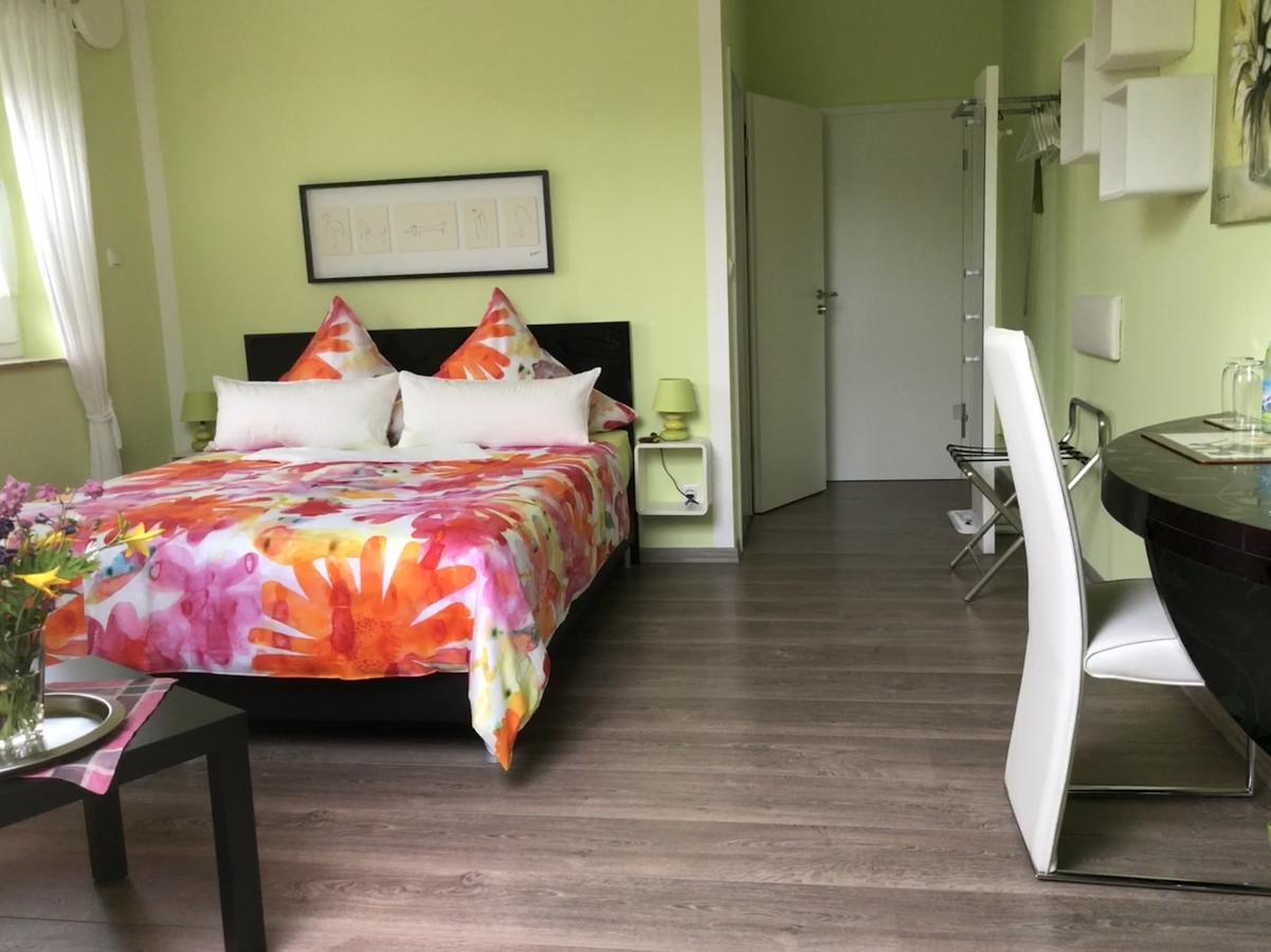 Hotel Haus Kallenberg Herbrechtingen Экстерьер фото